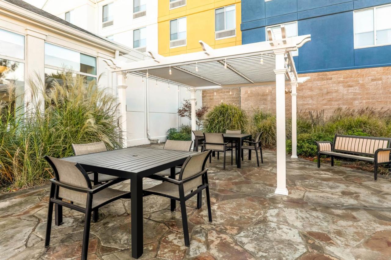 Hilton Garden Inn Tulsa South Exterior foto