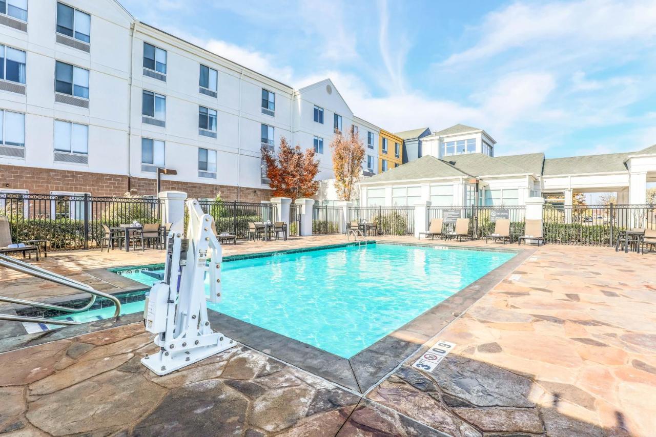 Hilton Garden Inn Tulsa South Exterior foto