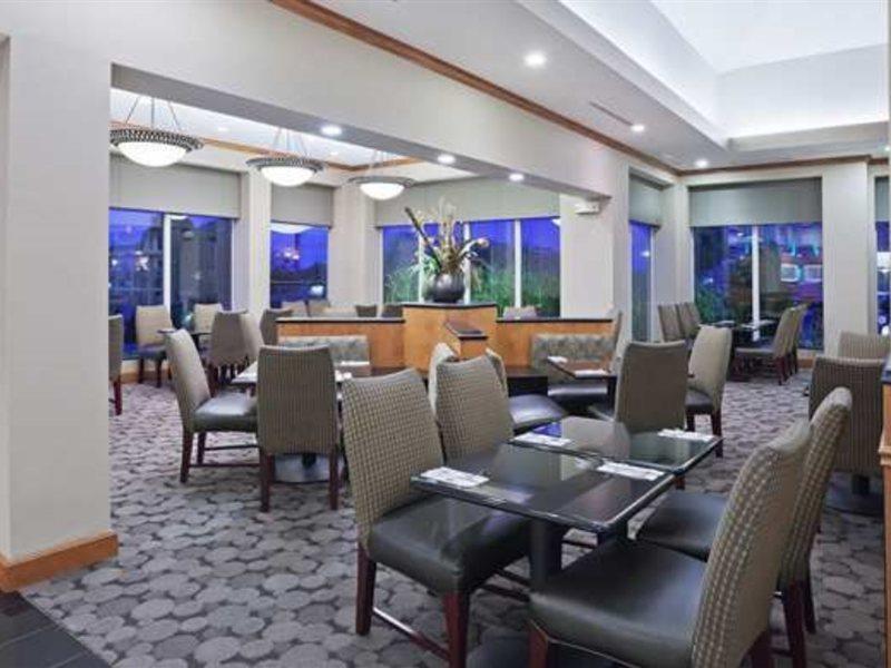 Hilton Garden Inn Tulsa South Exterior foto