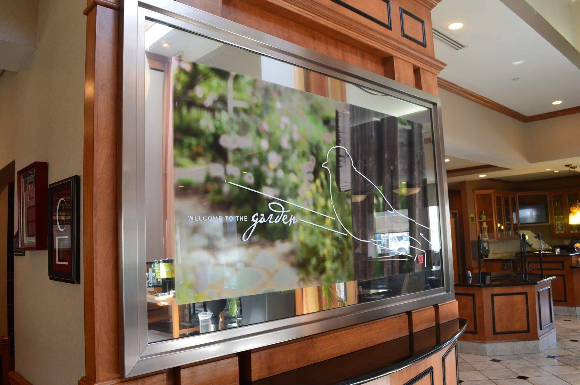 Hilton Garden Inn Tulsa South Exterior foto